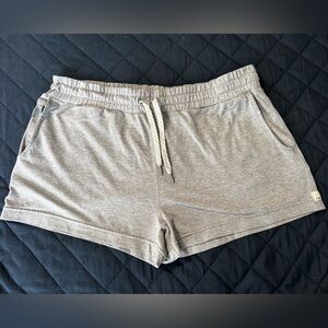 Vuori Gray Athletic Shorts with Elastic Waistband